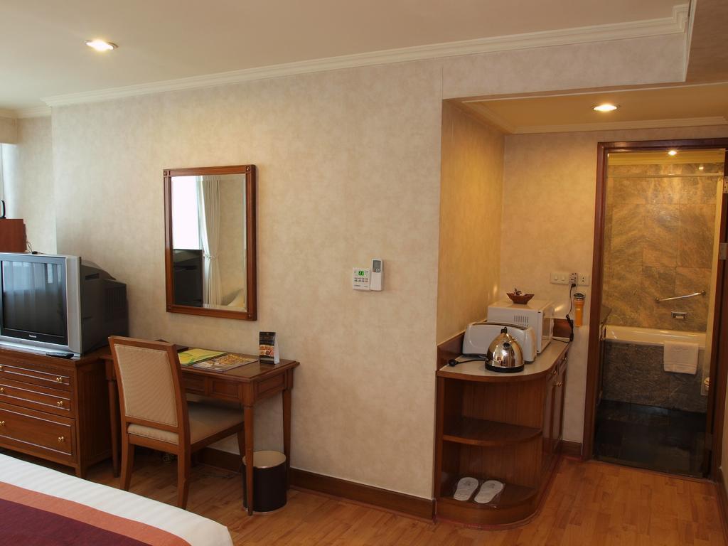 Rembrandt Suites Bangkok Dış mekan fotoğraf