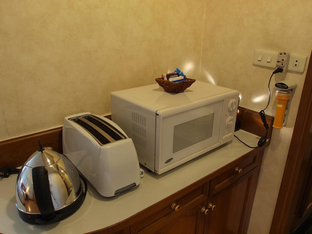 Rembrandt Suites Bangkok Dış mekan fotoğraf