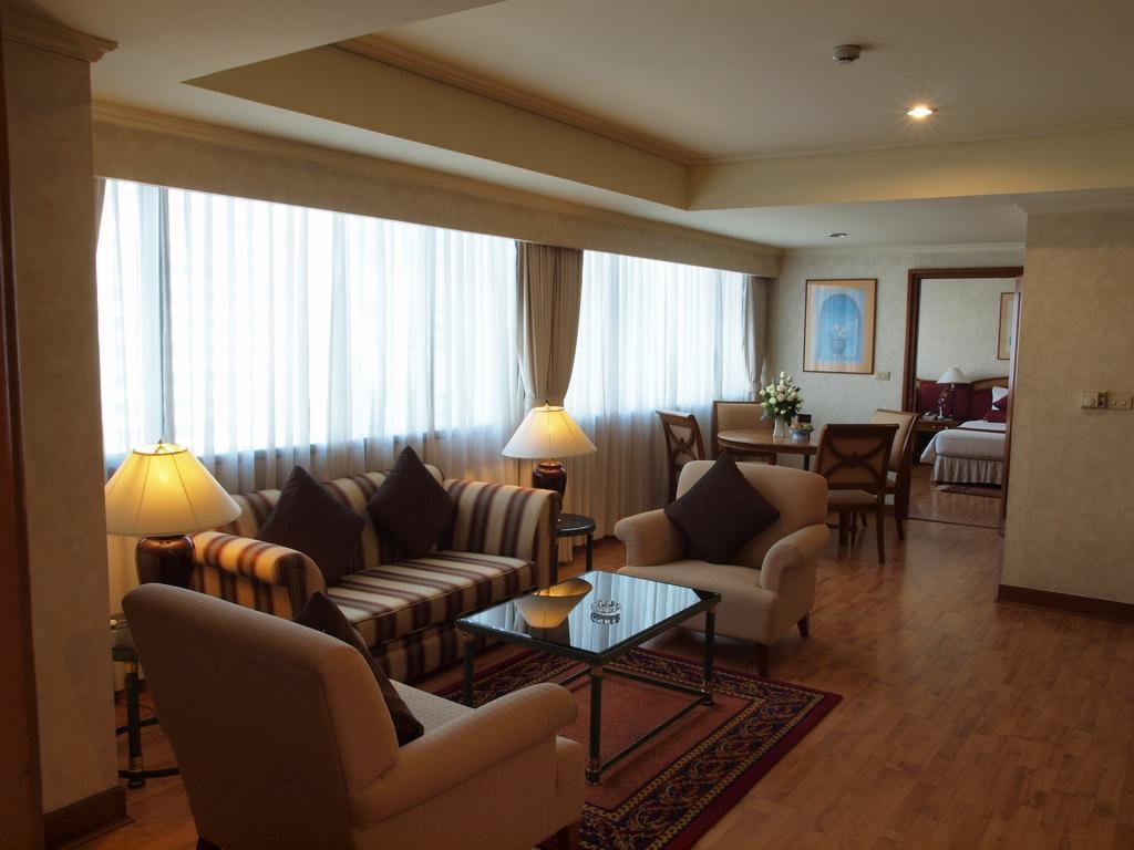 Rembrandt Suites Bangkok Dış mekan fotoğraf