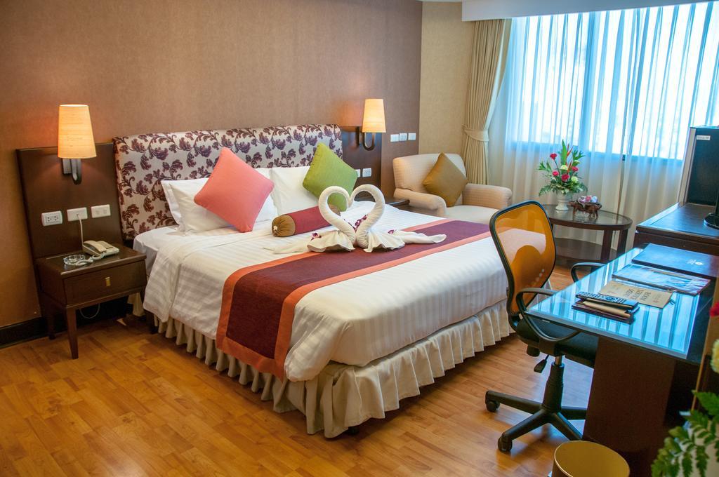 Rembrandt Suites Bangkok Dış mekan fotoğraf