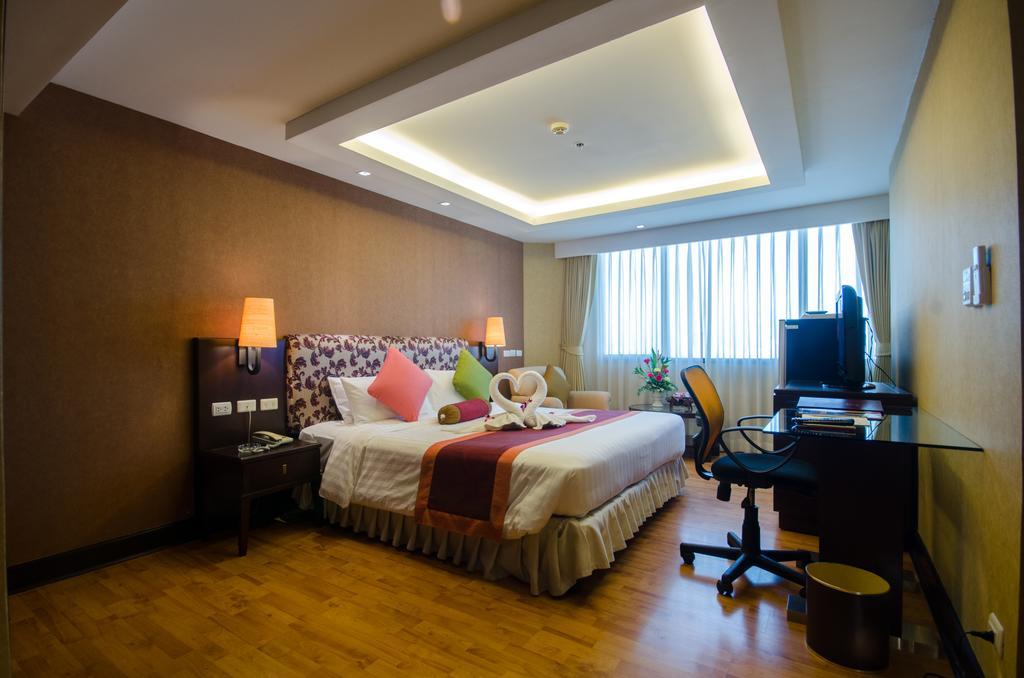 Rembrandt Suites Bangkok Dış mekan fotoğraf