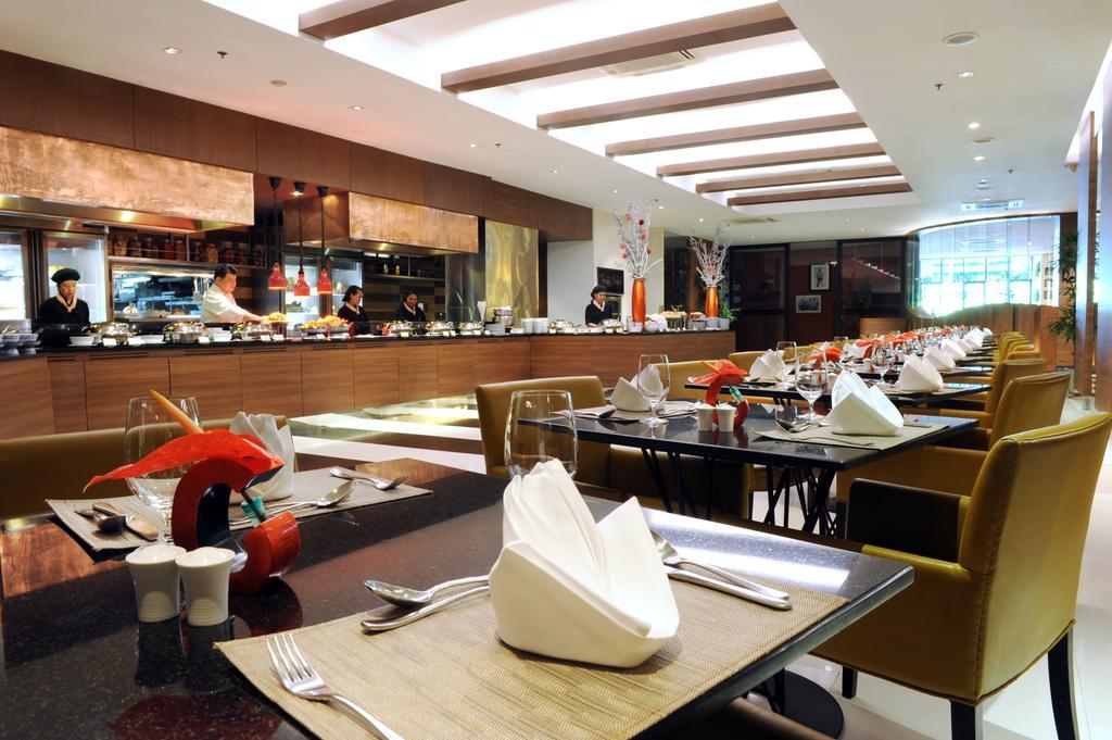 Rembrandt Suites Bangkok Dış mekan fotoğraf