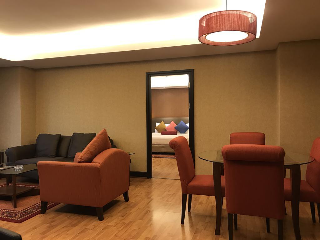 Rembrandt Suites Bangkok Dış mekan fotoğraf