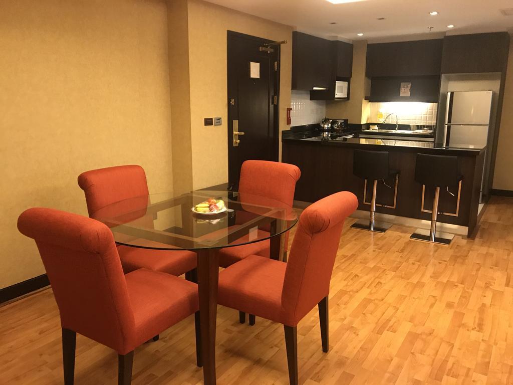 Rembrandt Suites Bangkok Dış mekan fotoğraf